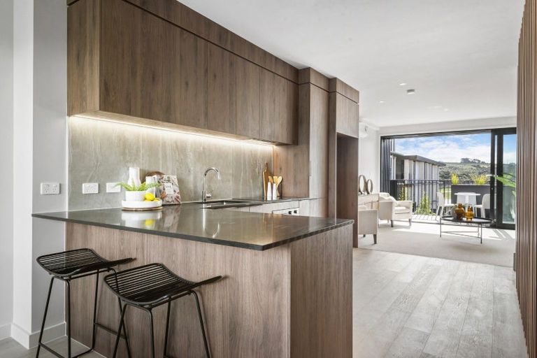 Photo of property in 9a Windlass Street, Long Bay, Auckland, 0630