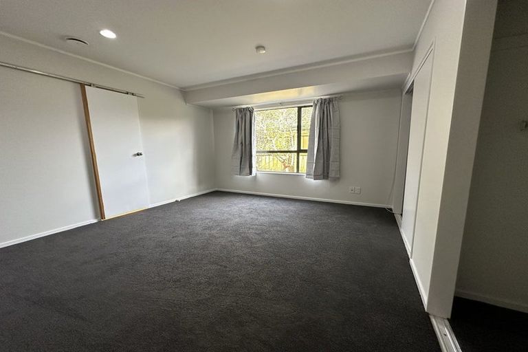 Photo of property in 5 Ian Jones Court, Flat Bush, Auckland, 2019