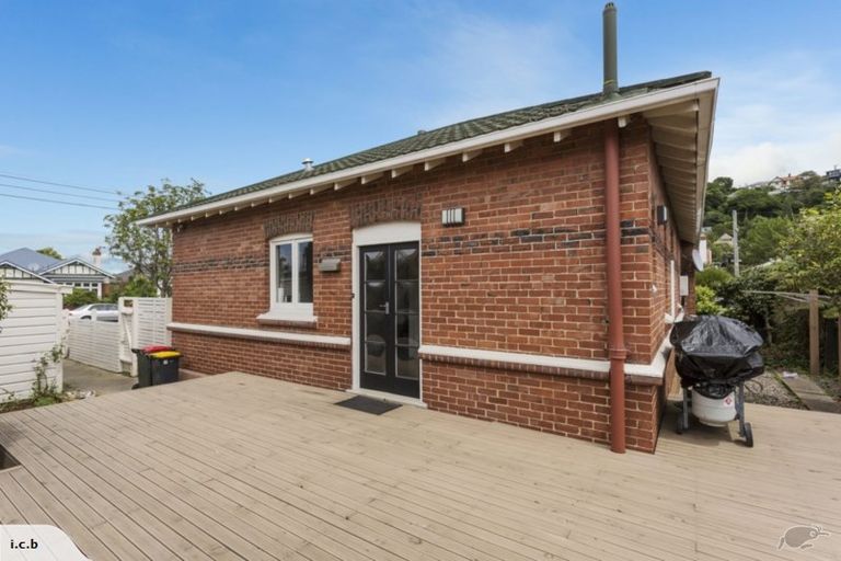 Photo of property in 272 Macandrew Road, Forbury, Dunedin, 9012