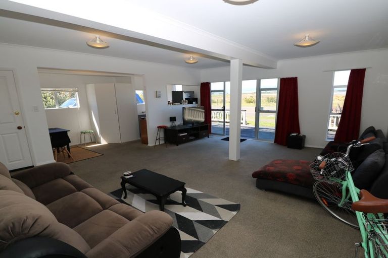 Photo of property in 67 Hartley Street, Foxton Beach, Foxton, 4815