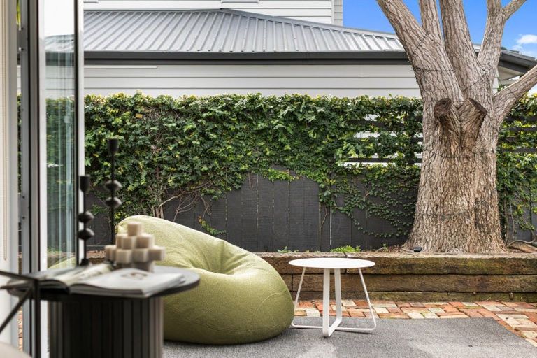 Photo of property in 21a Campbell Road, Mount Maunganui, 3116