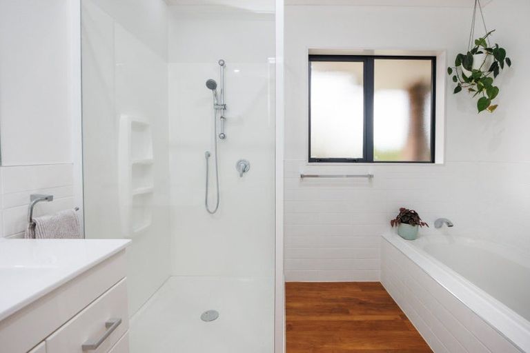 Photo of property in 4 Wake Place, Aokautere, Palmerston North, 4471