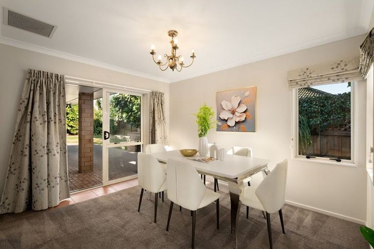 Photo of property in 5 Castlehill Court, Wattle Downs, Auckland, 2103