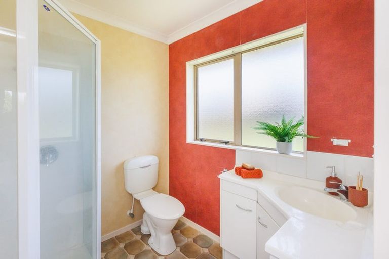 Photo of property in 30 Parnell Heights Drive, Kelvin Grove, Palmerston North, 4414