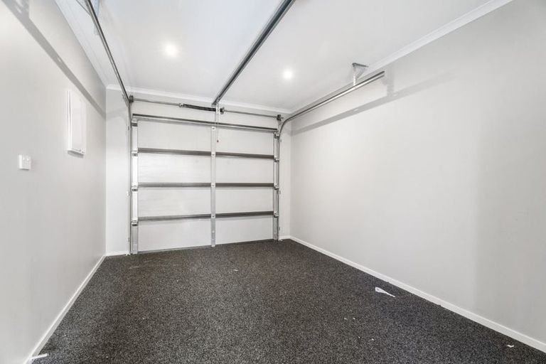 Photo of property in 75 Karepiro Drive, Stanmore Bay, Whangaparaoa, 0932