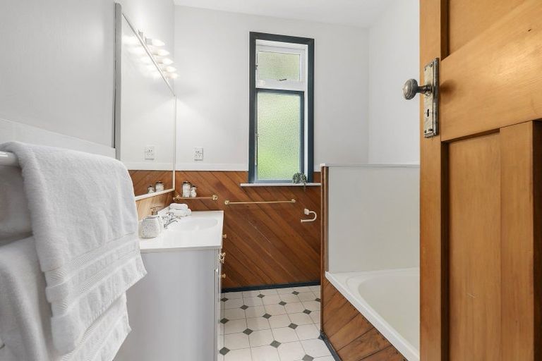 Photo of property in 5 Rakau Road, Hataitai, Wellington, 6021