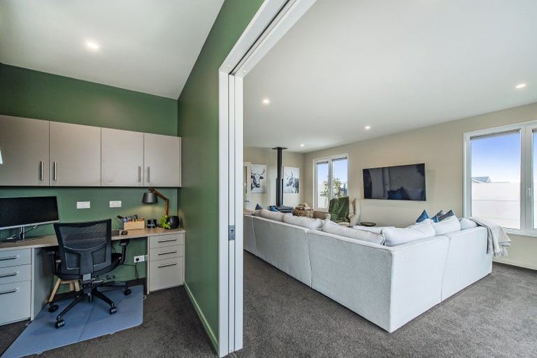 Photo of property in 1 Merlewood Road, Prebbleton, 7604