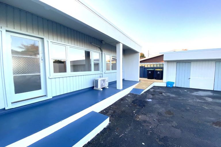 Photo of property in 493c Devonport Road, Tauranga South, Tauranga, 3112