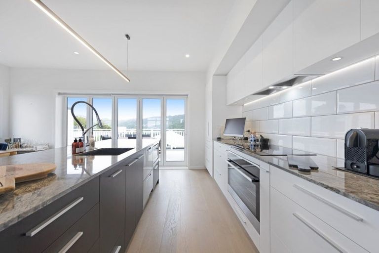 Photo of property in 74u5 Jubilee Road, Khandallah, Wellington, 6035