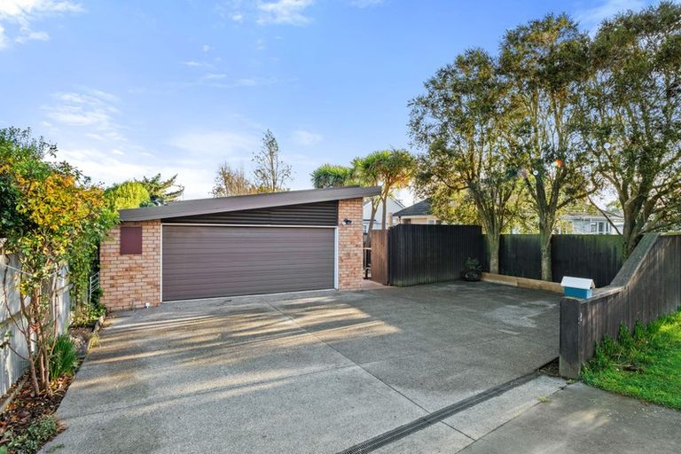 Photo of property in 2 Sioux Avenue, Wigram, Christchurch, 8042