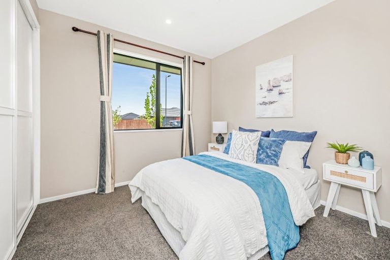 Photo of property in 17 Exeter Lane, Rolleston, 7614