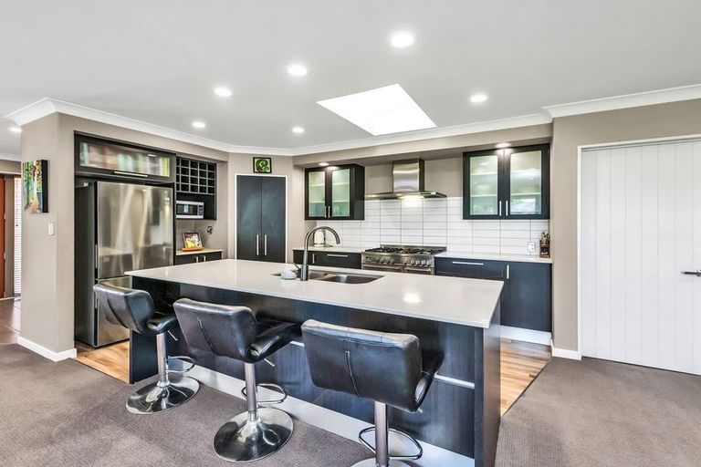 Photo of property in 4 Perrin Place, Darfield, 7510