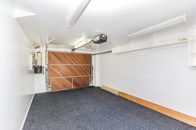 Photo of property in 5a Chamberlain Road, Karori, Wellington, 6012