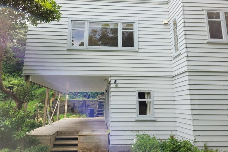 Photo of property in 4 Vennell Street, Brooklyn, Wellington, 6021