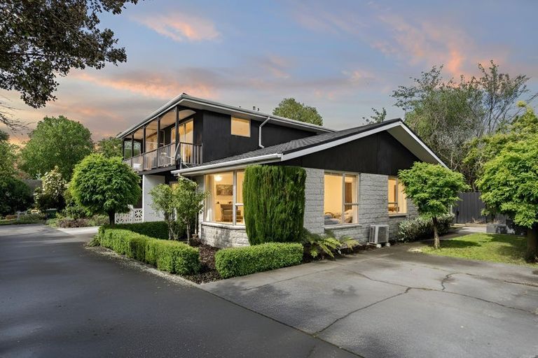 Photo of property in 2/14c Cashmere Road, Cashmere, Christchurch, 8022