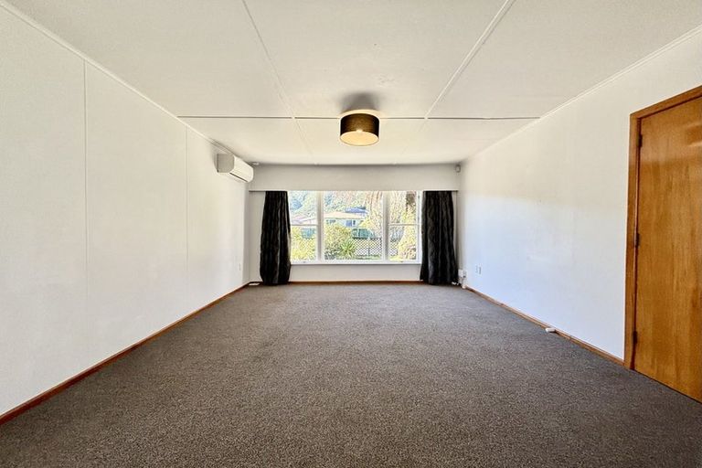 Photo of property in 105 Wise Street, Wainuiomata, Lower Hutt, 5014