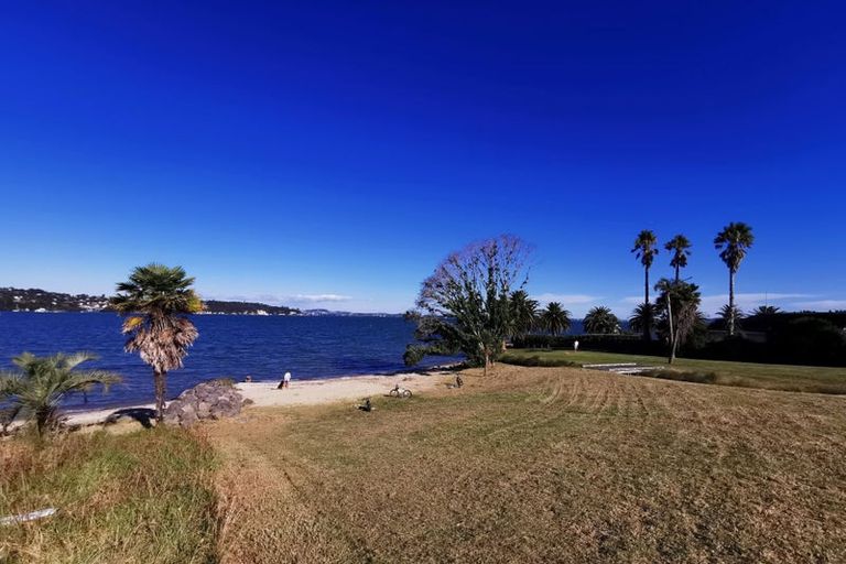 Photo of property in 15 Gunn Way, Hobsonville, Auckland, 0616