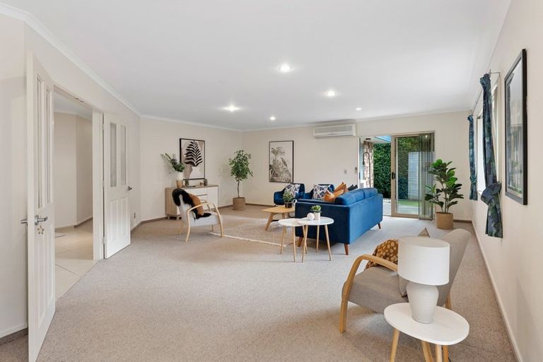 Photo of property in 5 Fairway Oaks Drive, Waikanae Beach, Waikanae, 5036