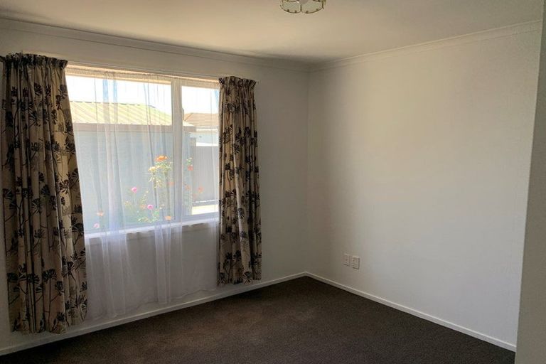 Photo of property in 162a Springs Road, Hornby, Christchurch, 8042