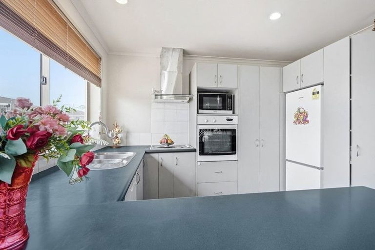 Photo of property in 30 Gardenia Close, Melville, Hamilton, 3206