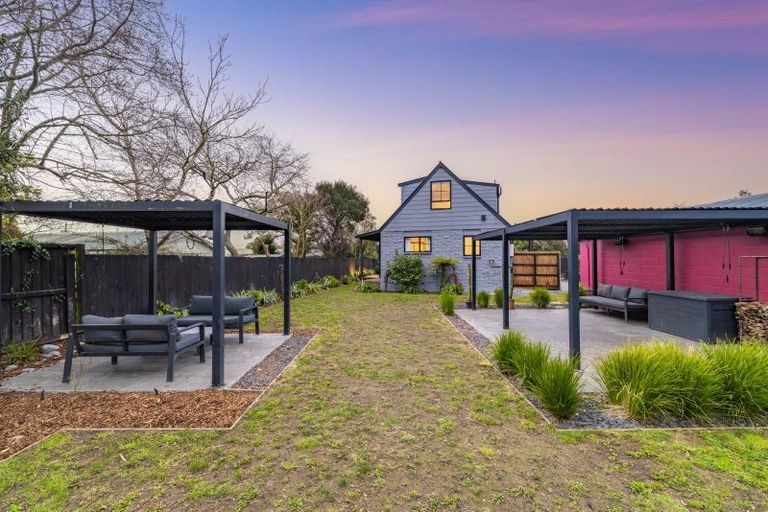 Photo of property in 47a Inwoods Road, Parklands, Christchurch, 8083