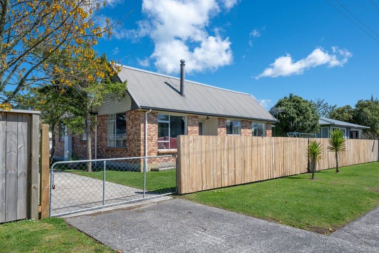 Photo of property in 22 Neil Road, Fairy Springs, Rotorua, 3015