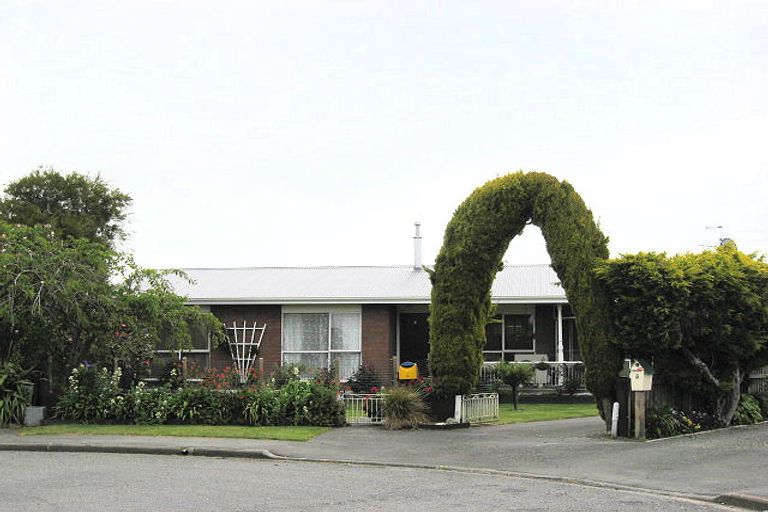 Photo of property in 6 Eyre Place, Kaiapoi, 7630