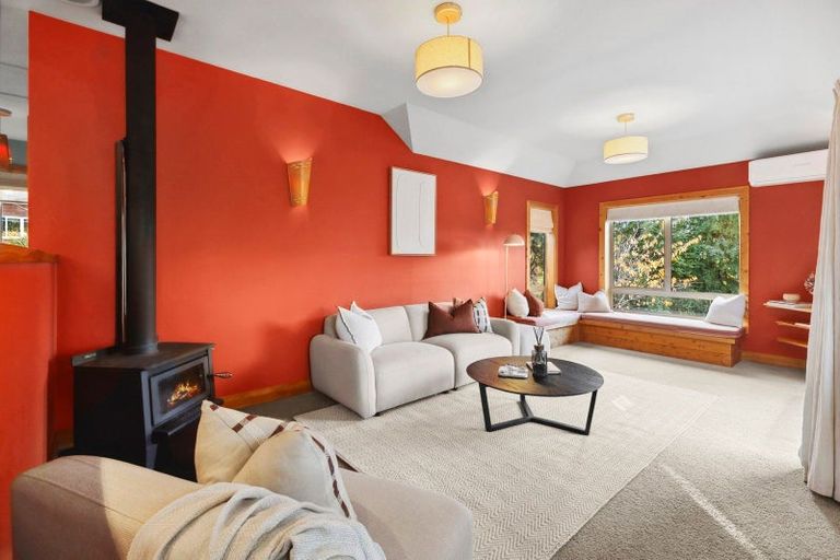 Photo of property in 8 Drake Place, Lake Hawea, Wanaka, 9382