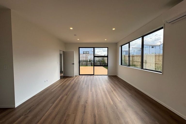 Photo of property in 107 Limestone Drive, Hobsonville, Auckland, 0616