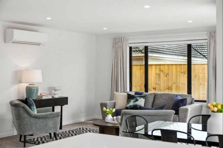 Photo of property in 21a Weraroa Road, Levin, 5510