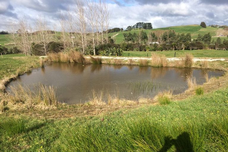 Photo of property in 539 Settlement Road, Kaiwaka, 0573