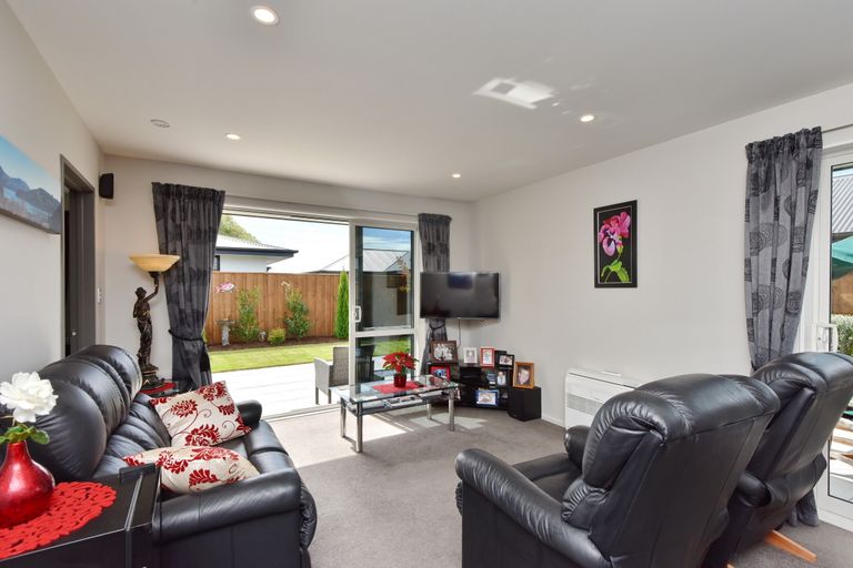Photo of property in 35 Burford Way, Rolleston, 7615