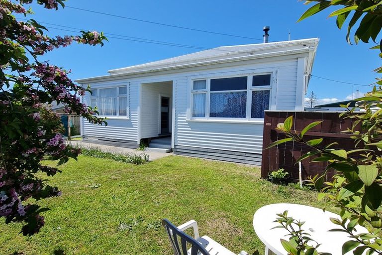 Photo of property in 151 Derby Street, Westport, 7825