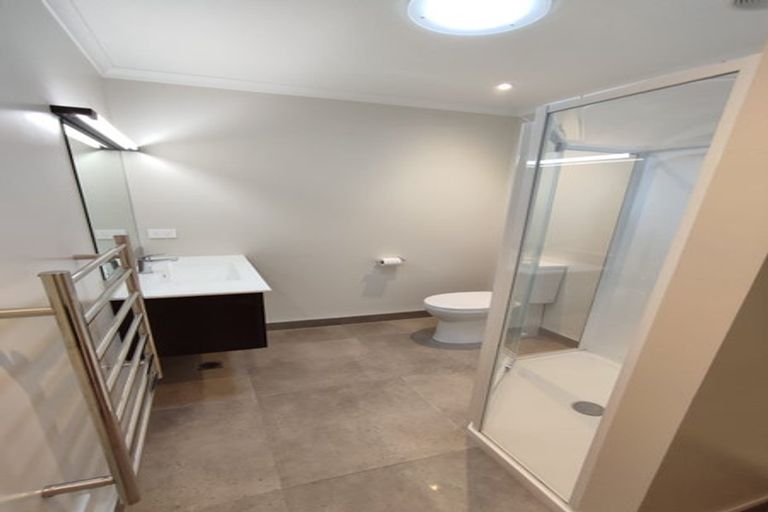 Photo of property in 10 Ridgeview Close, Red Beach, 0932