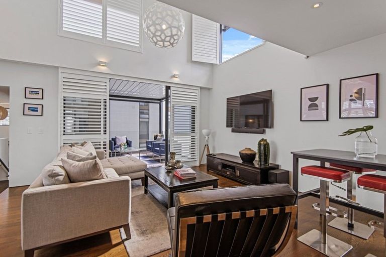 Photo of property in 26b Peterborough Street, Christchurch Central, Christchurch, 8013