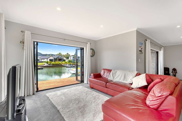 Photo of property in 12 Kelly Place, Whitianga, 3510