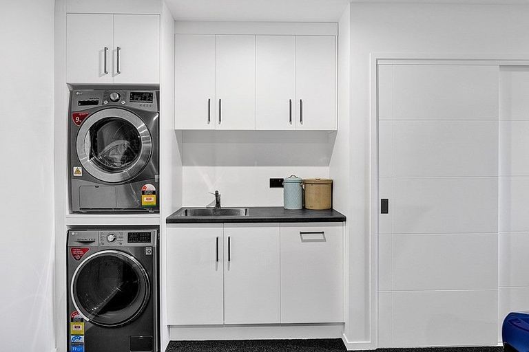 Photo of property in 51a Rata Street, Hawera, 4610