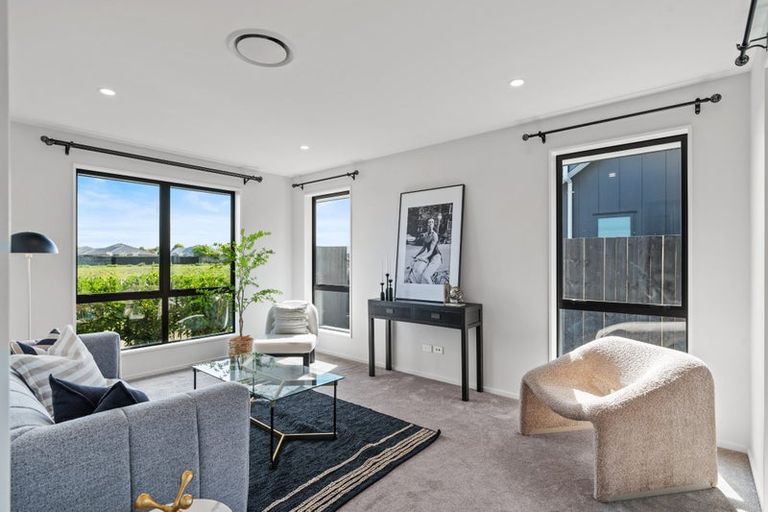 Photo of property in 48 Stationmasters Way, Prebbleton, 7604