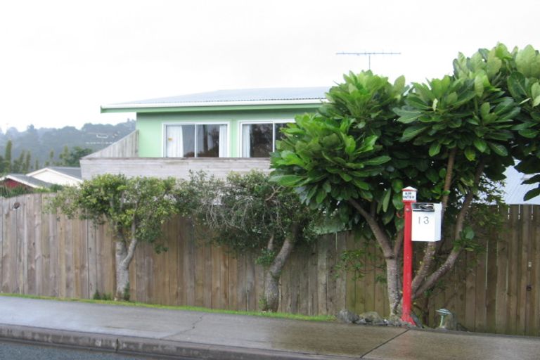 Photo of property in 13 Stillwater Crescent, Stillwater, Silverdale, 0993