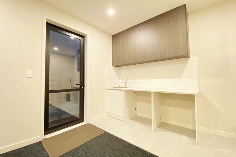 Photo of property in 12 Kea Road, Silverdale, 0932