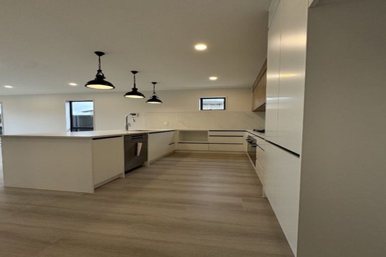 Photo of property in 3 Kikorangi Drive, Wainui, 0992