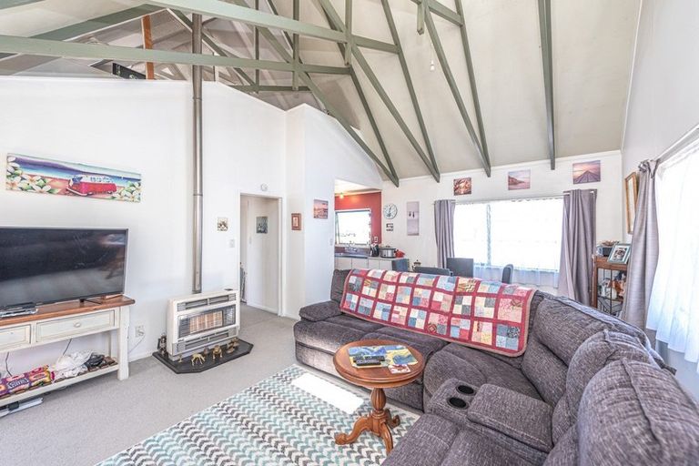 Photo of property in 23 Manuka Street, Castlecliff, Whanganui, 4501