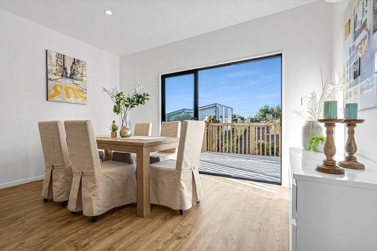 Photo of property in 9b Putiputi Way, Papakura, 2110
