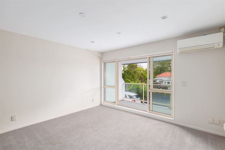 Photo of property in 4/282 Kilmore Street, Christchurch Central, Christchurch, 8011