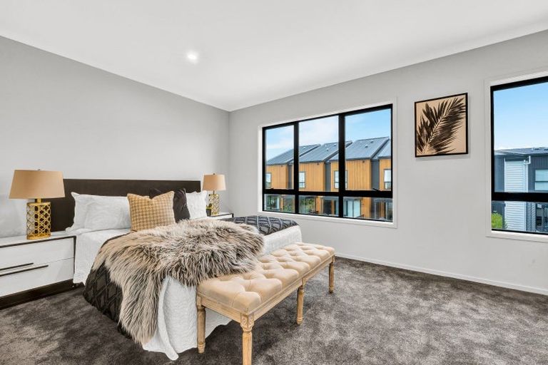 Photo of property in 13 Patrol Lane, Hobsonville, Auckland, 0616