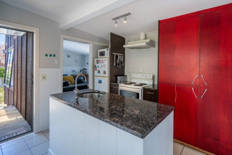 Photo of property in 5b Percival Road, Paraparaumu Beach, Paraparaumu, 5032