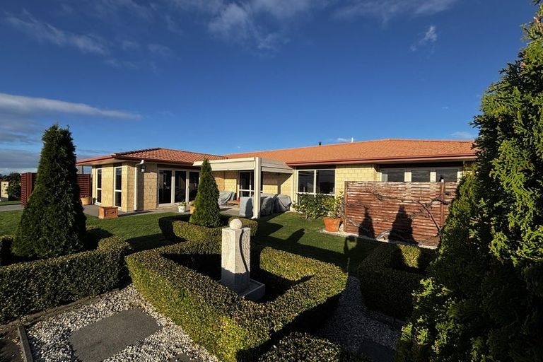 Photo of property in 58 Karamea Street, Whalers Gate, New Plymouth, 4310