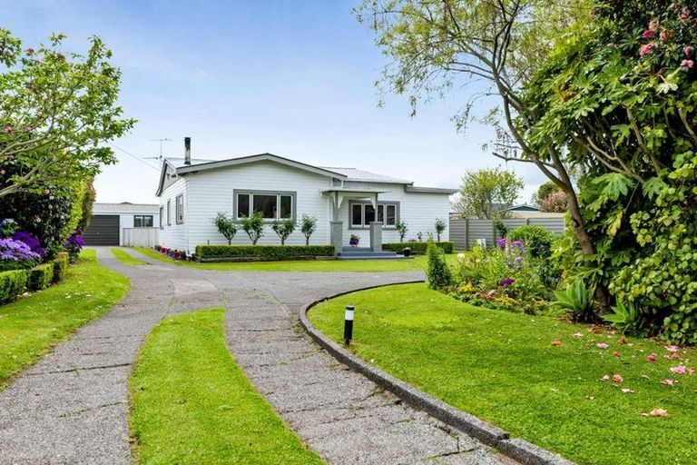Photo of property in 336 South Road, Hawera, 4610