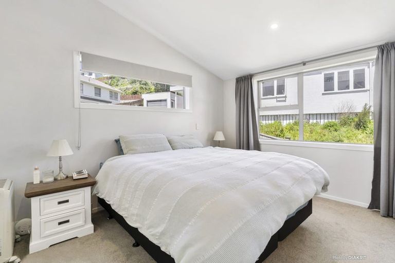 Photo of property in 20u6 Glanmire Road, Newlands, Wellington, 6037