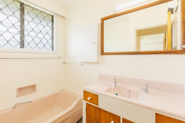 Photo of property in 64 Mount Herbert Road, Waipukurau, 4200